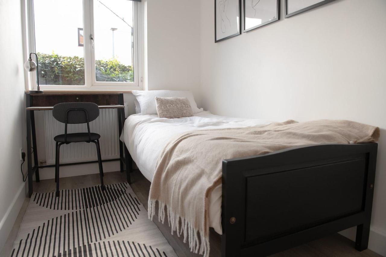 Dorset Stylish Apartment Пул Екстер'єр фото